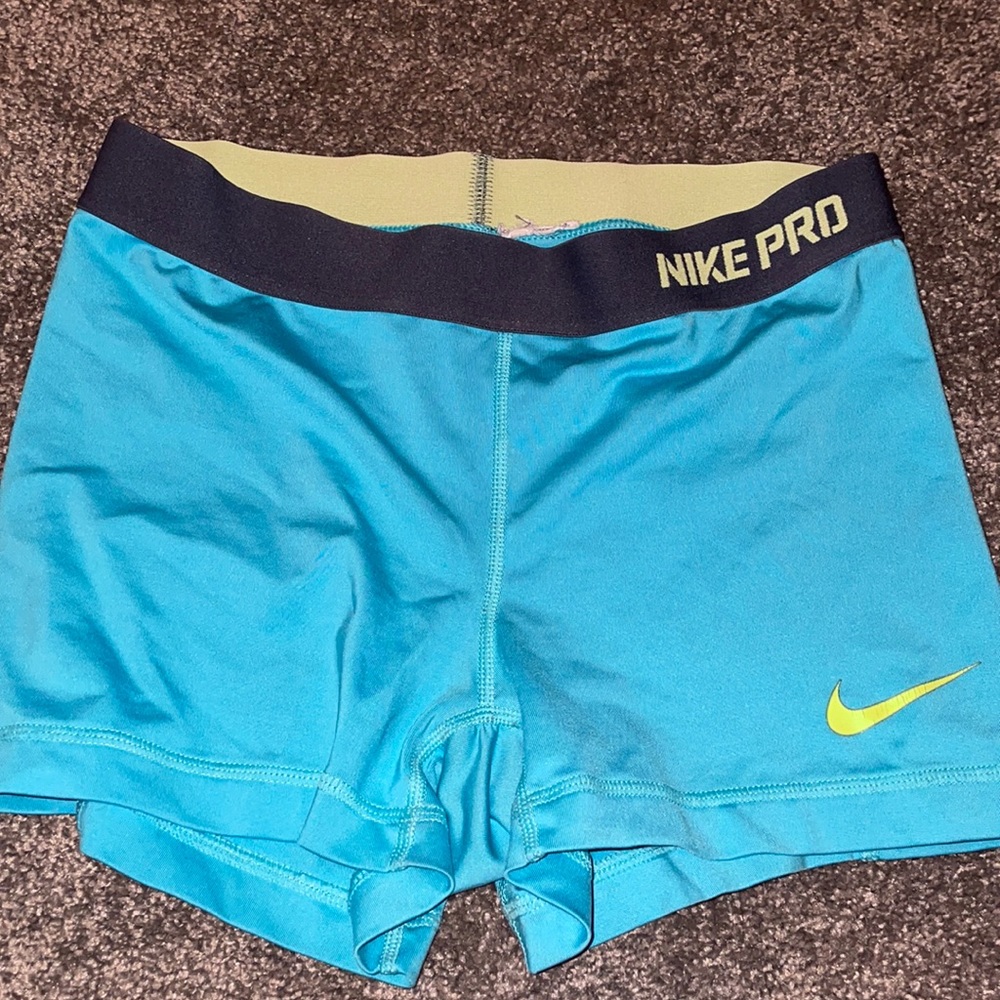 nike pros